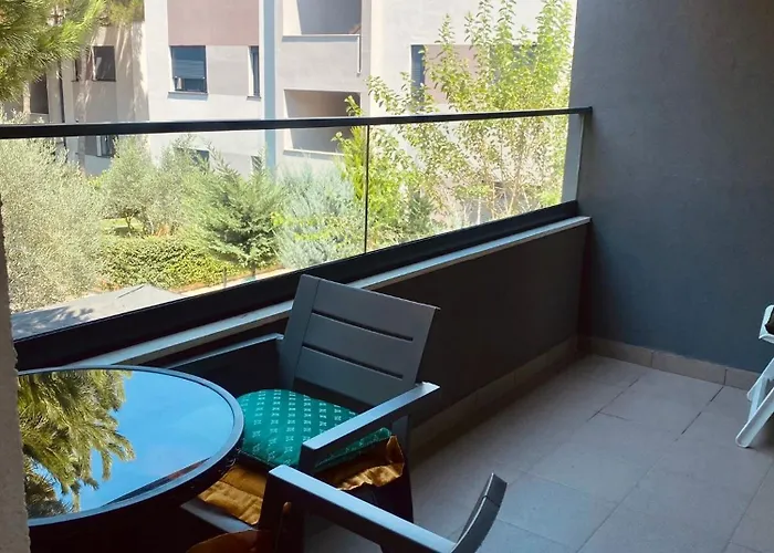 Valamar Nikolla 2 公寓 *